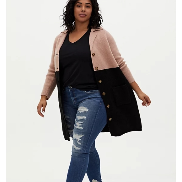 torrid Sweaters - BEIGE & BLACK COLORBLOCK BUTTON FRONT SWEATER COAT